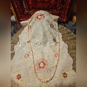 Long vintage pearl necklace, stamp